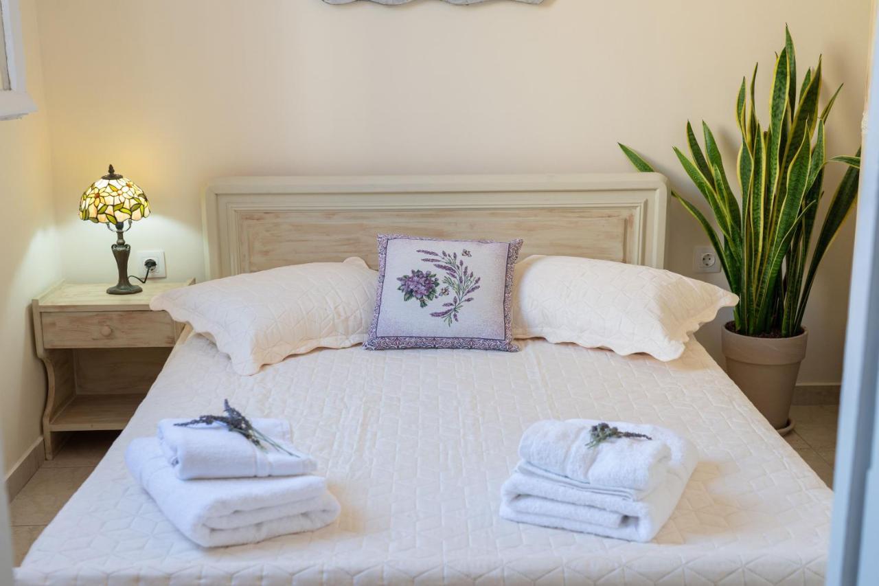 Flowers In The City - Elegant Home In Argostoli Exterior foto